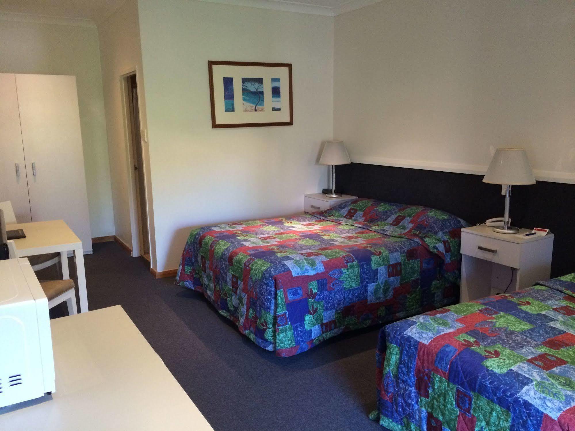 Dunsborough Central Motel Exterior photo